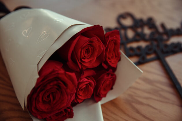 Ruby Romance Bouquet - Image 2